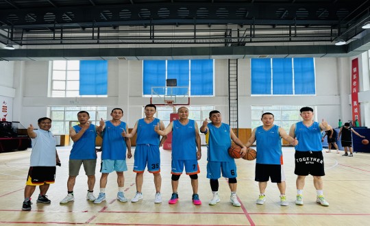 3.瓦力游戏南山篮球社群受邀参与表部篮球匹敌赛_副本.jpg